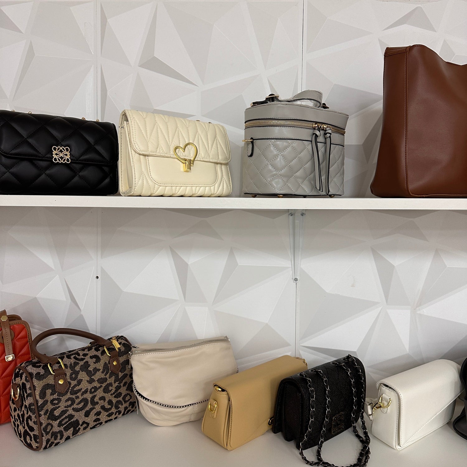 Elige 2 estilos de bolsos